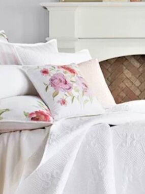 Hotel Collection Jardin coverlet white
